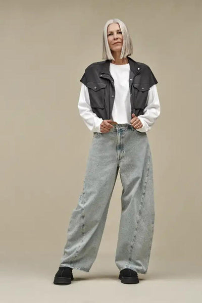 Right Designer Image